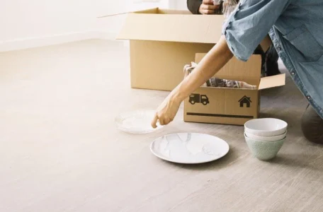 How to Pack Dishes and Glassware for Moving