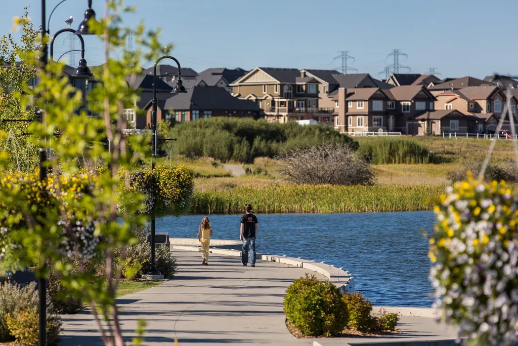 The Most Popular Chestermere Neighbourhoods for Newcomers: Where to Buy or Rent a Home