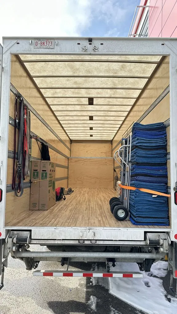 Vancouver to Squamish movers truck inside